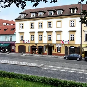 Hotell U Krize ***