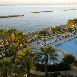 Palm & Larnaca